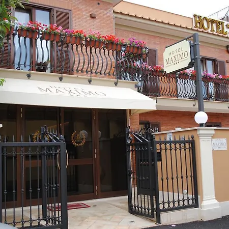 Maximo Rome